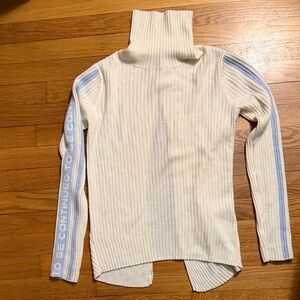 American Retro Ribbed Turtleneck Sweater with Blue Stripes - ski hat included